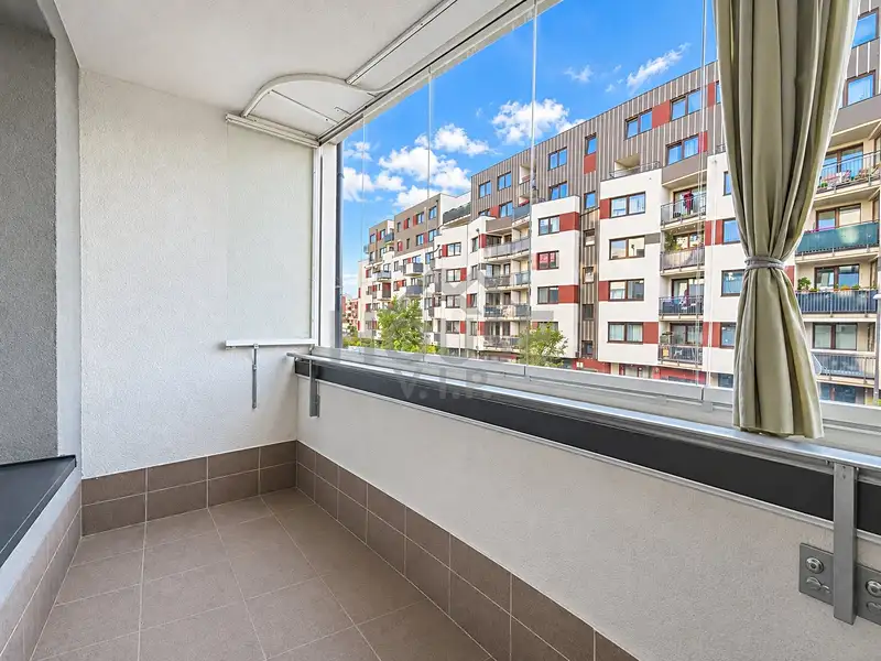 Prodej bytu 2+kk 56 m², Praha – náhled fotky 3