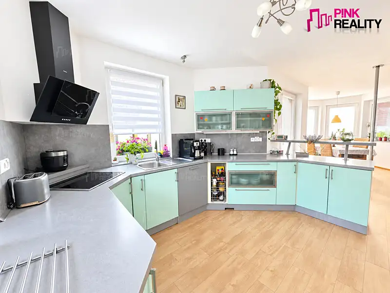 Prodej rodinného domu 185 m², pozemek 938 m², Vamberk – náhled fotky 2