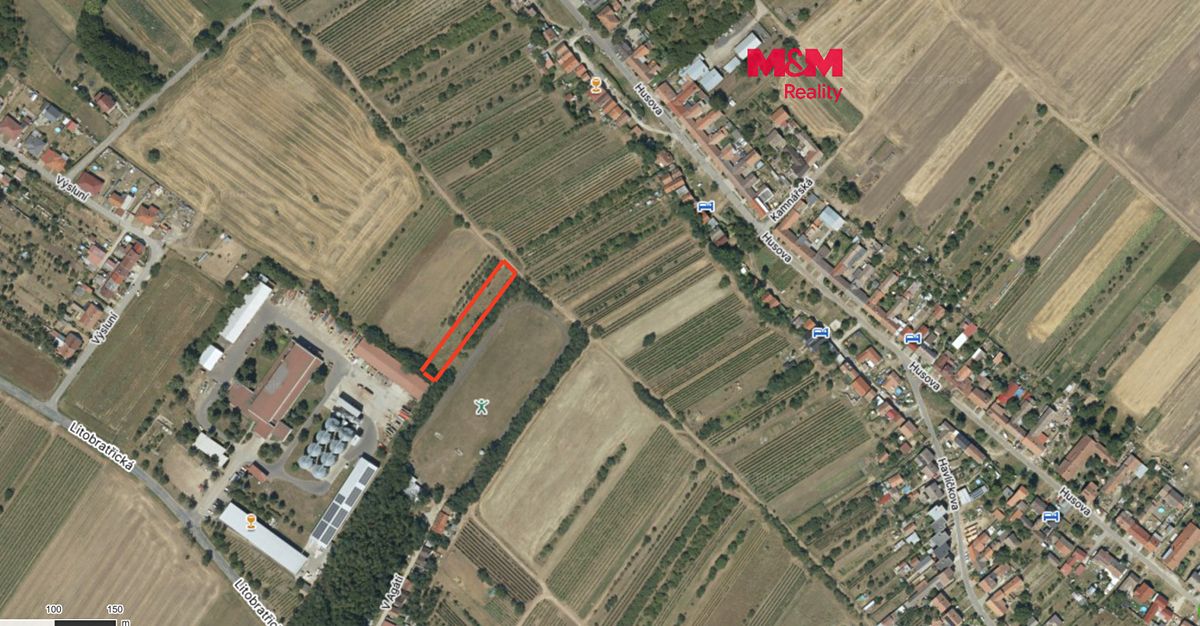 Prodej zahrady 832 m², Drnholec – fotka 1 z 3