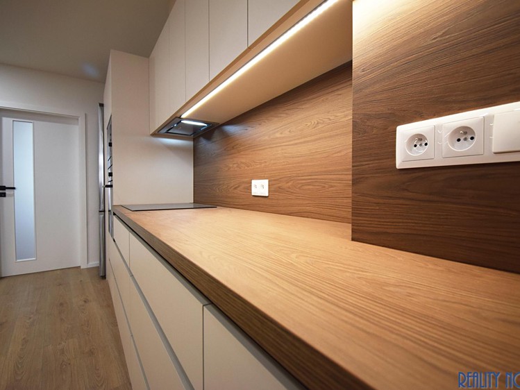 Pronájem bytu 3+kk, 86 m² (4 z 27)