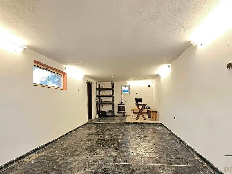 Prodej garáže 66 m², Mutěnice – náhled fotky 1