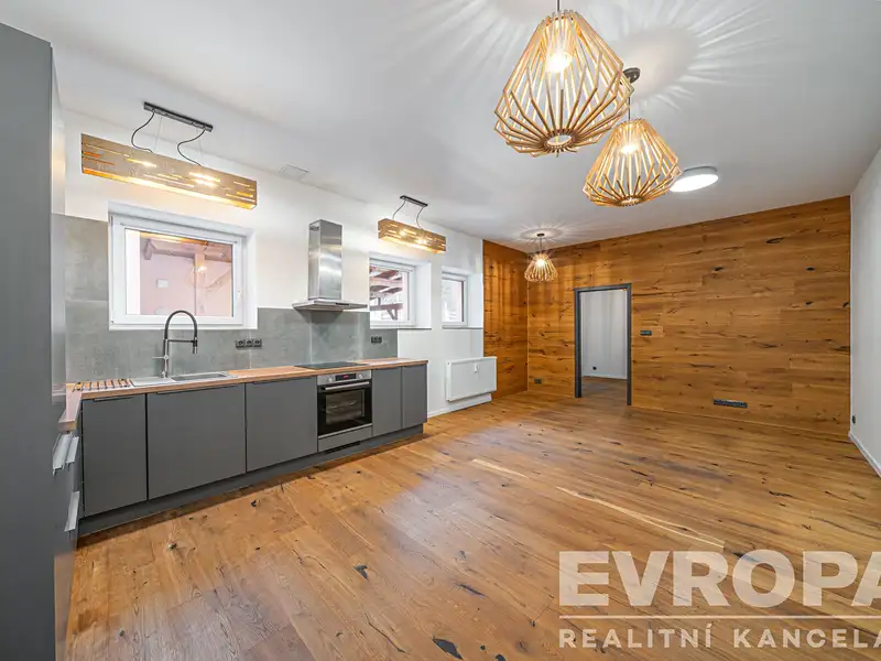 Prodej bytu 3+kk 80 m², Vrchlabí – náhled fotky 2