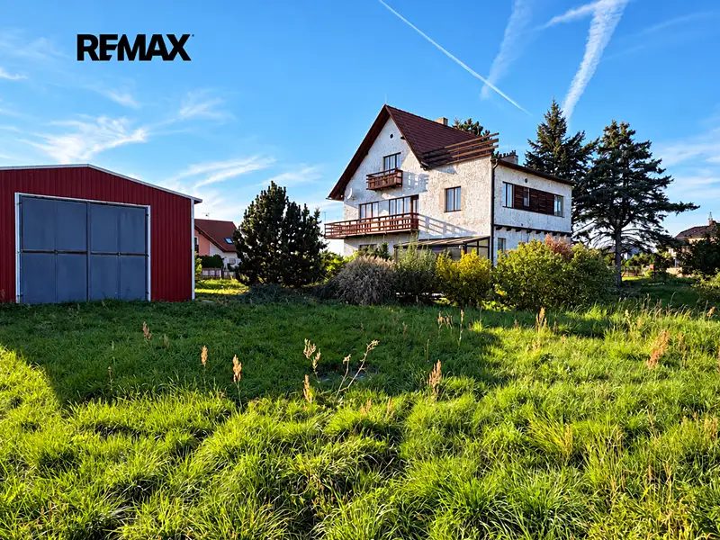 Prodej rodinného domu 132 m², pozemek 1819 m², Tři Dvory – náhled fotky 2