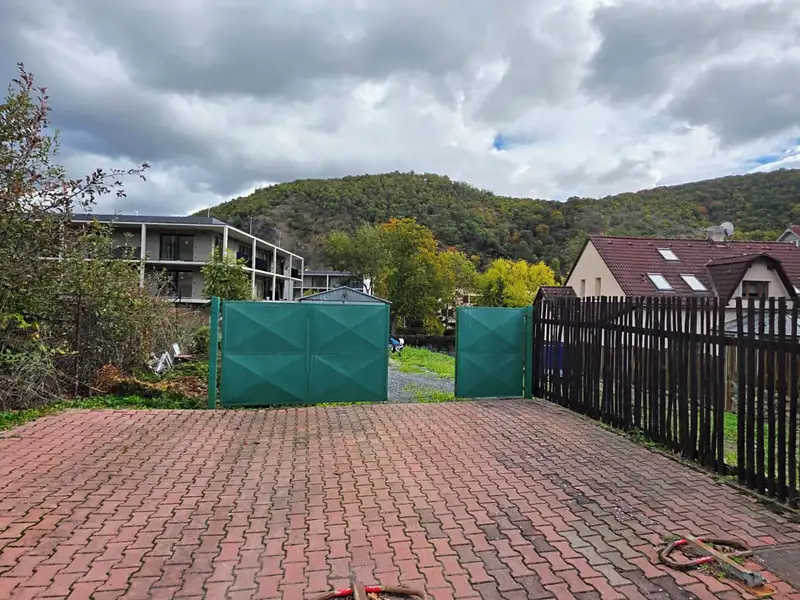 Prodej stavebního pozemku 481 m², Praha – náhled fotky 1