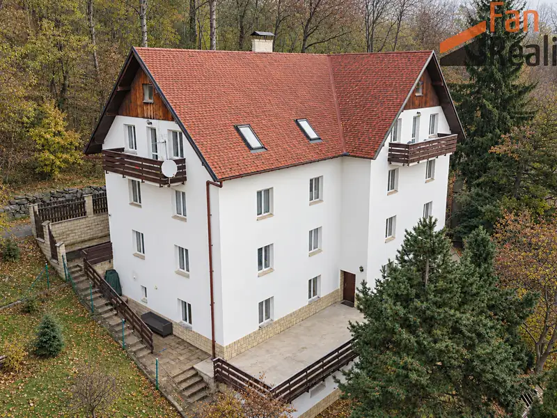 Prodej bytu 2+kk 45 m², Praha – náhled fotky 1