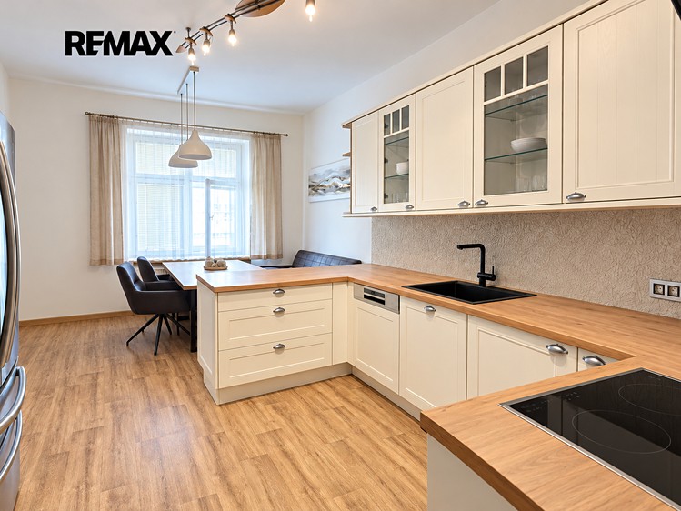 Квартира 2+1 на продаж, 76 м² (1 з 18)