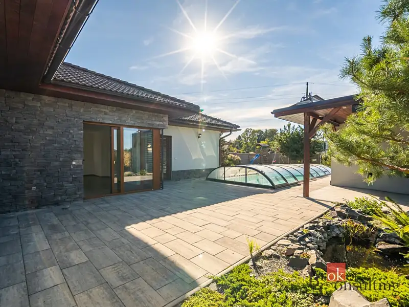 Prodej rodinného domu 142 m², pozemek 880 m², Starý Mateřov – náhled fotky 2