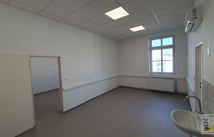 Комерційне приміщення в оренду, 54 м² (6 з 9)