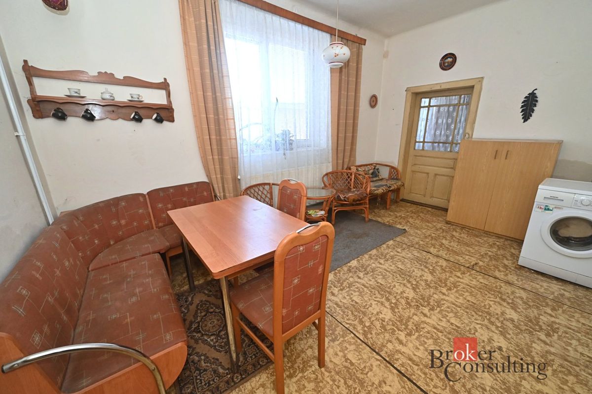 Prodej rodinného domu 240 m², pozemek 240 m²