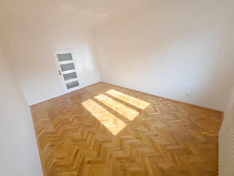 Pronájem bytu 1+1, 45 m² (7 z 14)