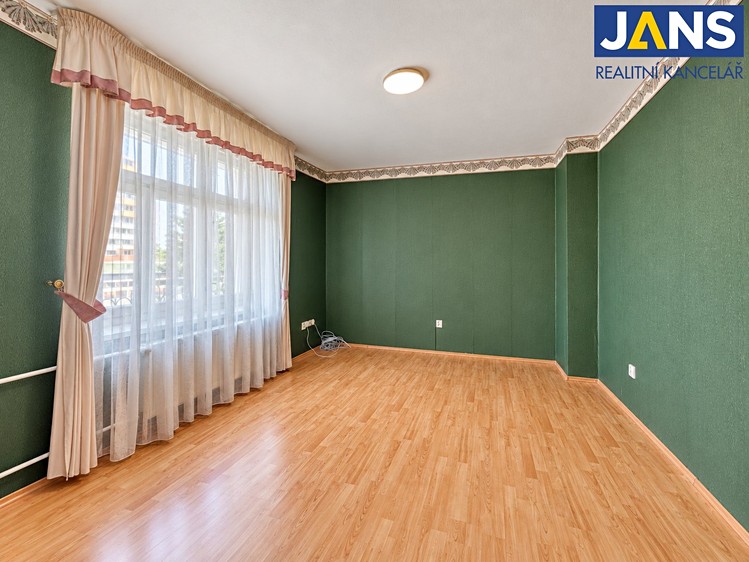 Prodej domu, 145 m² (13 z 25)