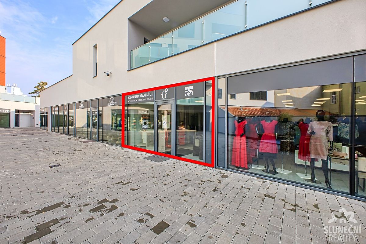 Pronájem obchodního prostoru 69 m², Uherské Hradiště – fotka 1 z 3