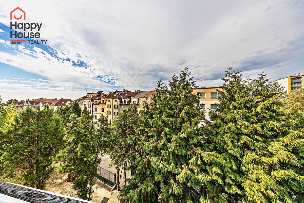 Pronájem bytu 1+kk 28 m² – fotografie 4