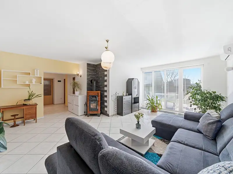 Prodej rodinného domu 190 m², pozemek 512 m², Senice na Hané – náhled fotky 3