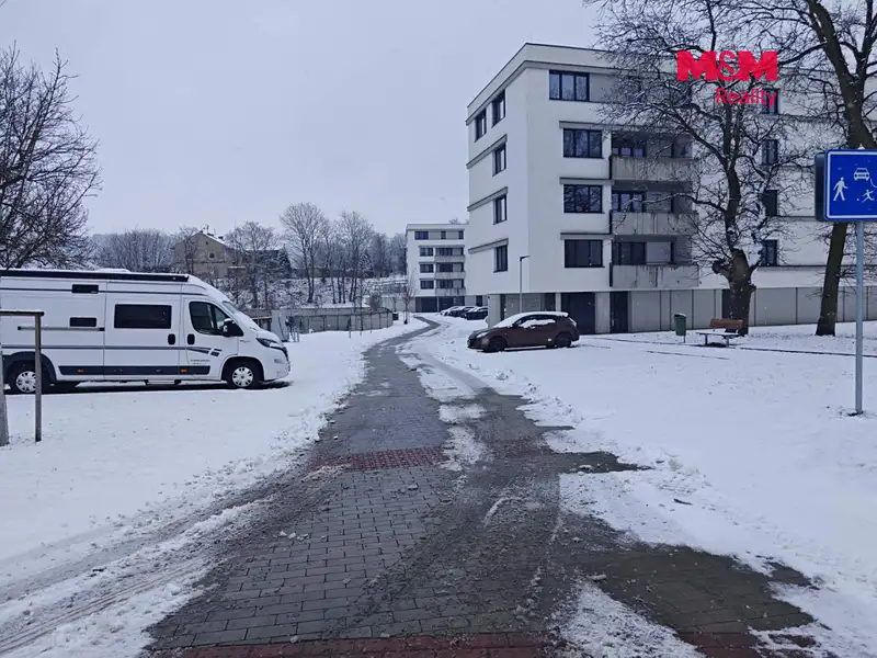 Prodej garážového stání 30 m², Libčice nad Vltavou – náhled fotky 3