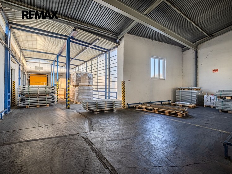 Prodej komerčního prostoru, 9 469 m² (13 z 27)