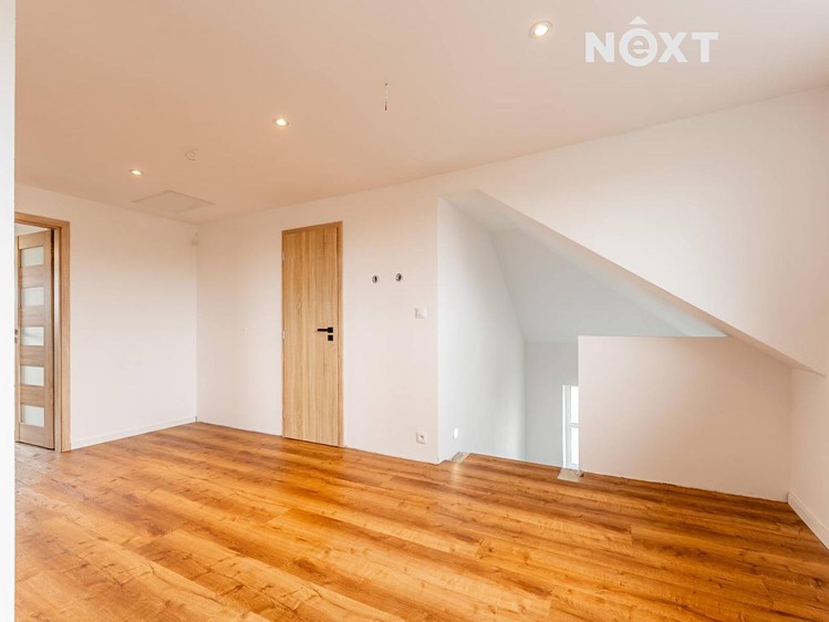 Будинок на продаж, 223 м² (13 з 32)