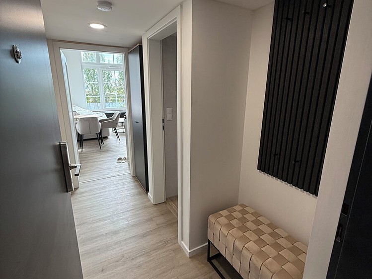 Pronájem bytu 1+kk, 38 m² (6 z 9)