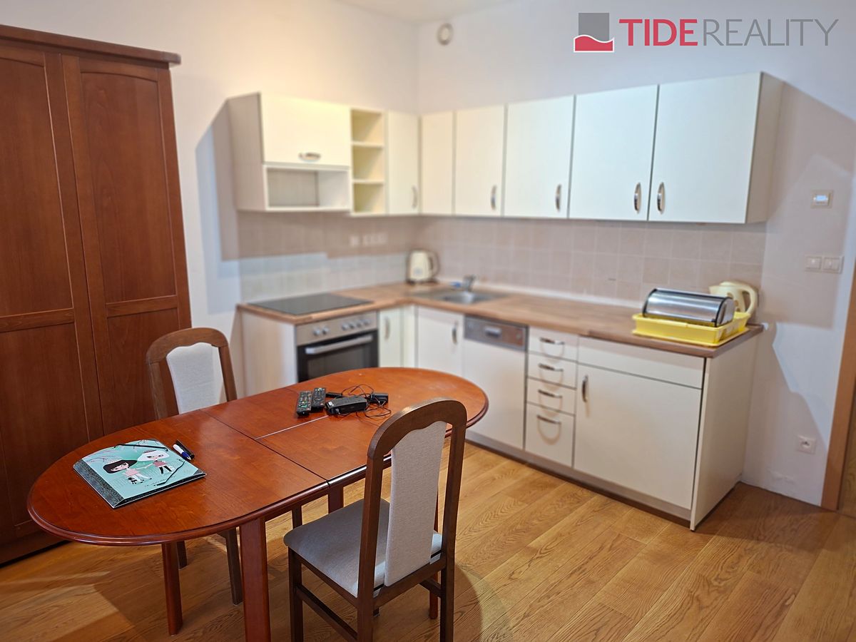 Pronájem bytu 2+kk 60 m² – fotografie 5