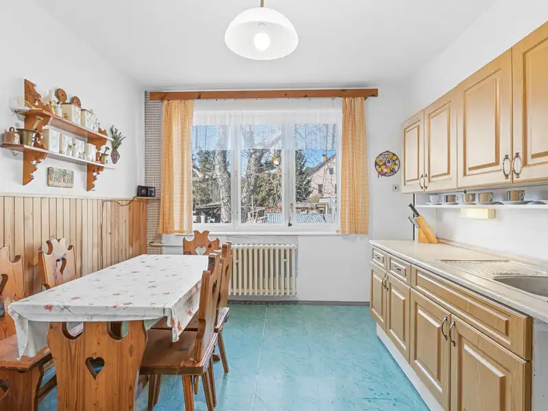 Prodej vícegeneračního domu 258 m², pozemek 759 m², Úhonice – náhled fotky 2