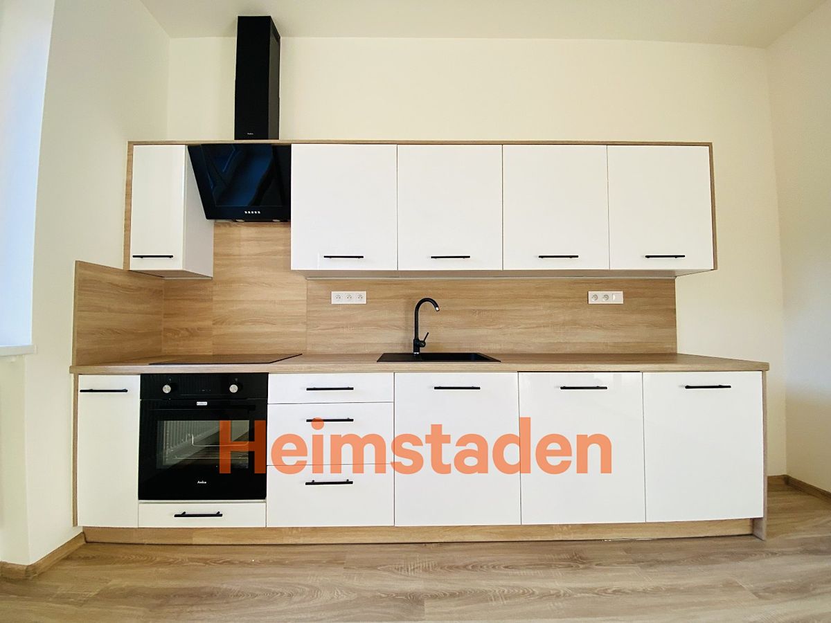 Pronájem bytu 3+kk 67 m² – fotografie 2