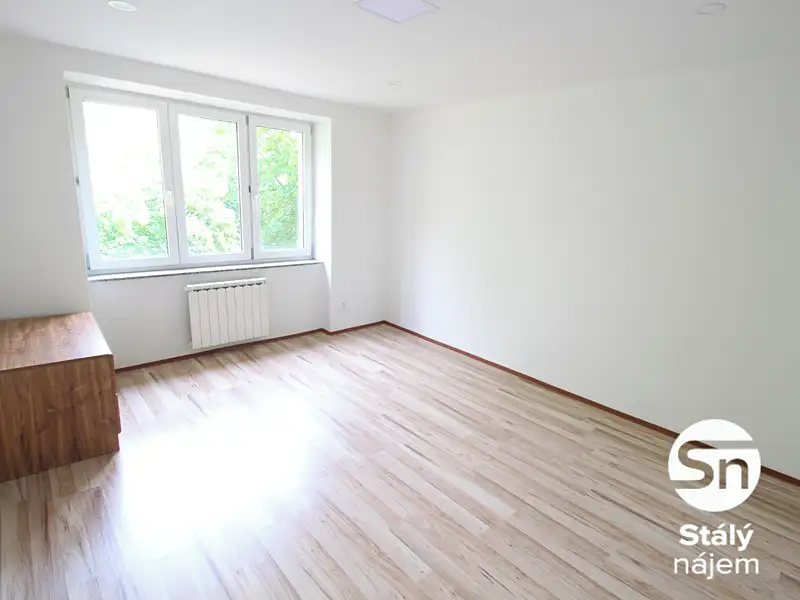 Pronájem bytu 2+1 54 m², Beroun – náhled fotky 3