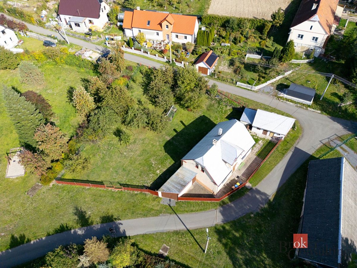 Prodej rodinného domu 140 m², pozemek 1267 m² – fotografie 3