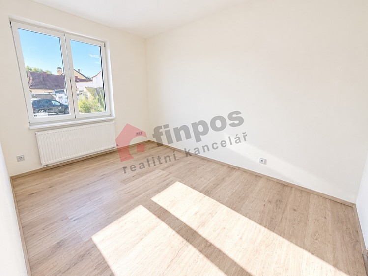 Pronájem bytu 2+kk, 59 m² (4 z 6)