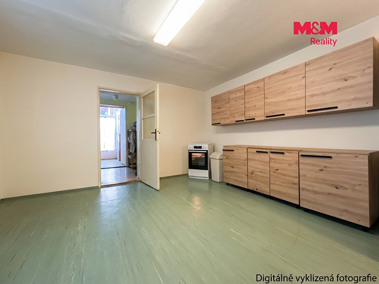 Будинок на продаж, 150 м² (3 з 13)