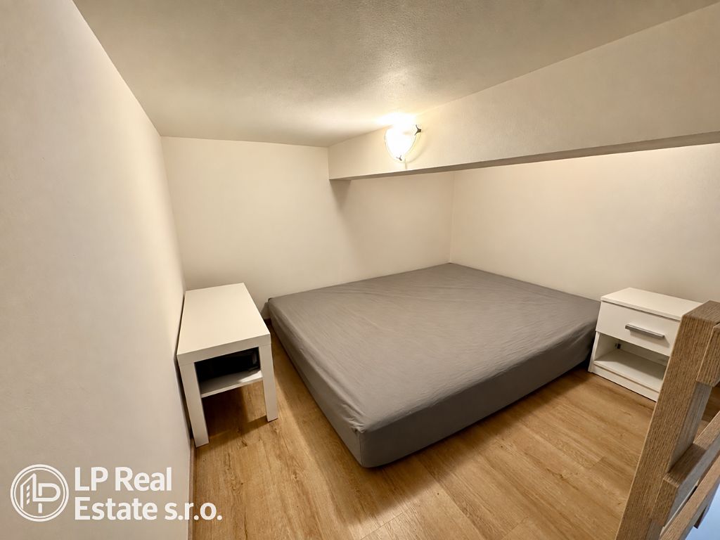 Pronájem bytu 1+1 34 m² – fotografie 3