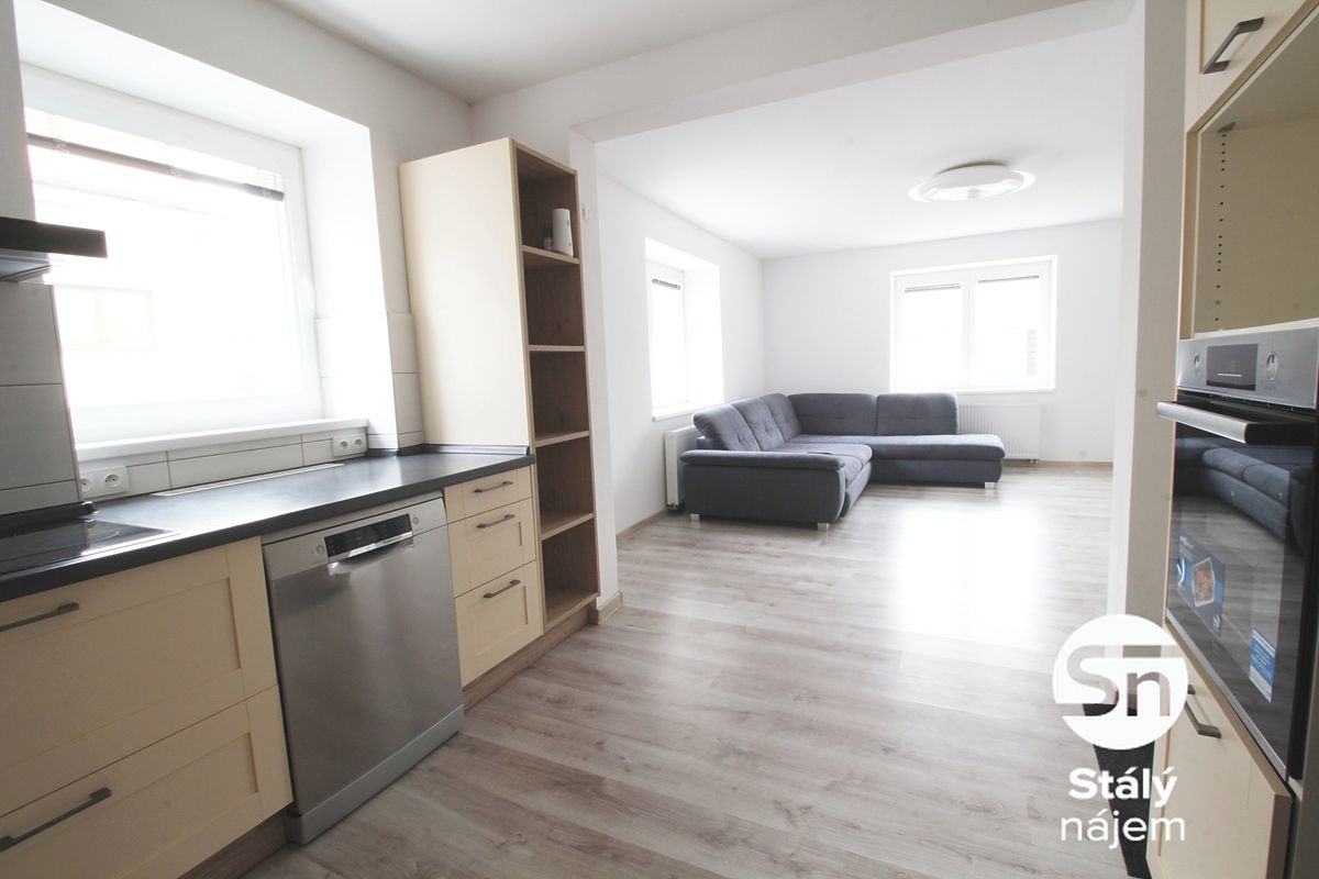 Pronájem bytu 4+kk 86 m²