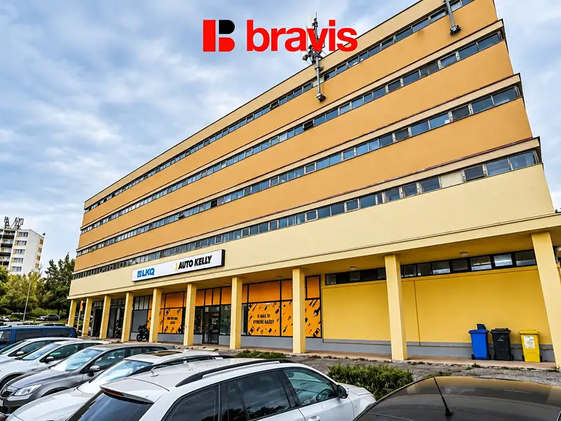 Pronájem garážového stání 13 m², Brno – náhled fotky 3