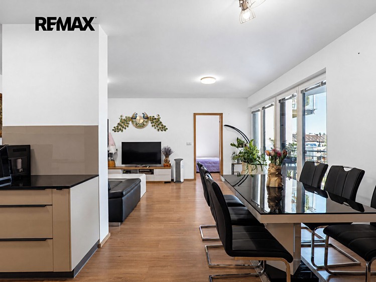 Prodej bytu 3+kk, 90 m² (2 z 40)