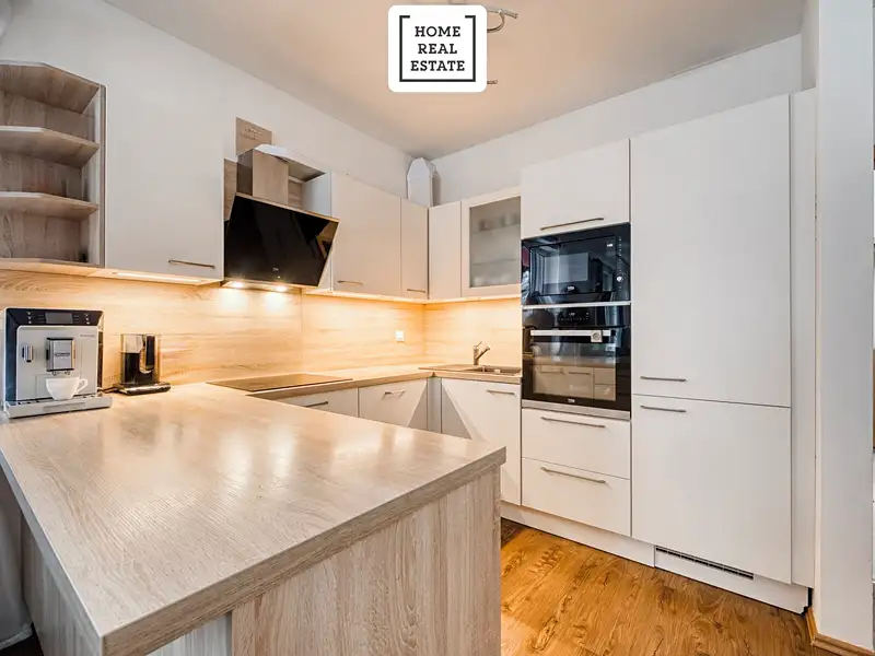 Prodej bytu 3+kk 82 m², Praha – náhled fotky 2