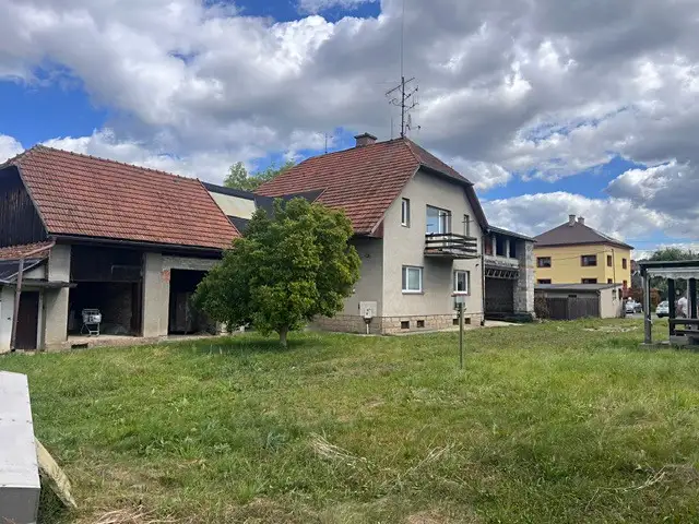 Prodej činžovního domu 292 m², Rožnov pod Radhoštěm – náhled fotky 2