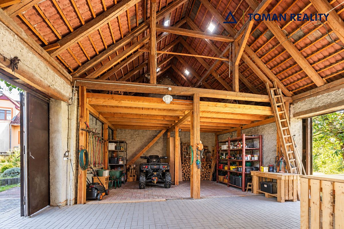 Prodej rodinného domu 234 m², pozemek 4501 m² – fotografie 5