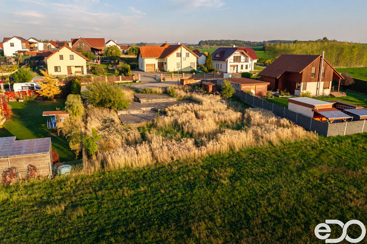 Prodej stavebního pozemku 1001 m² – fotografie 4