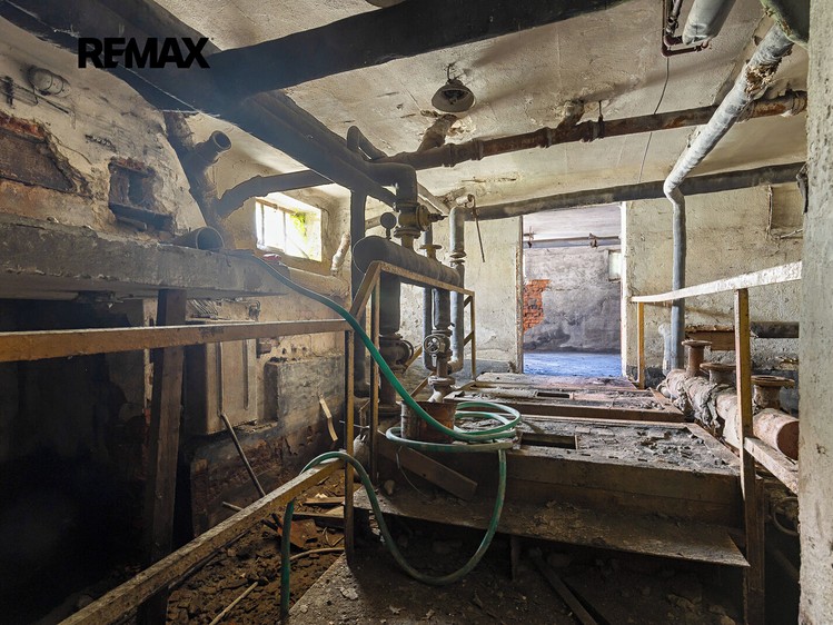 Комерційне приміщення на продаж, 802 м² (75 з 82)