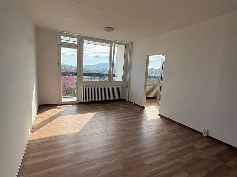 Pronájem bytu 1+1 54 m², Bílina – náhled fotky 2