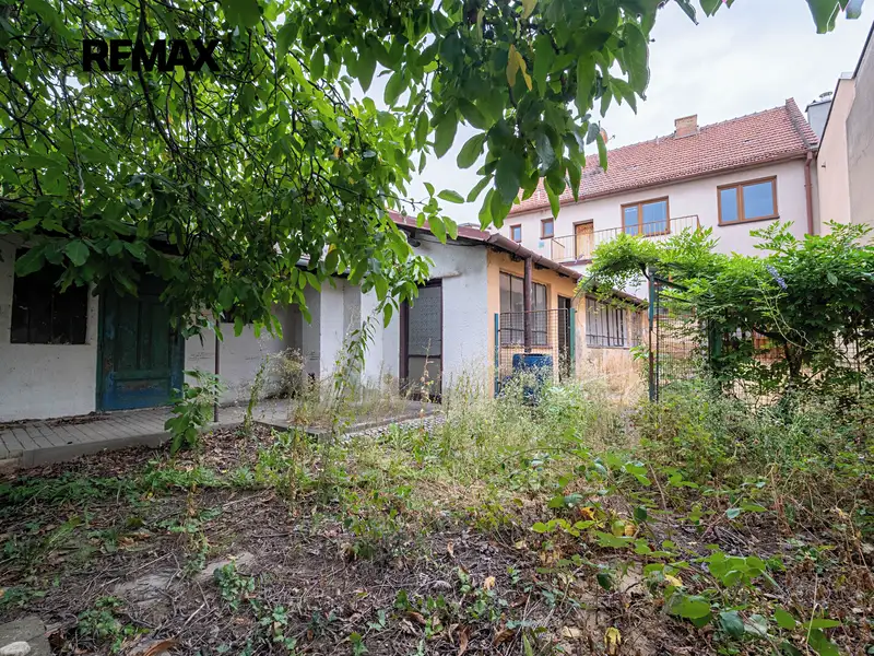 Prodej rodinného domu 190 m², pozemek 1588 m², Opatovice – náhled fotky 2