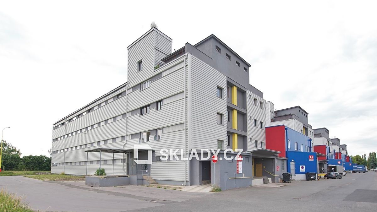 Pronájem skladového prostoru 908 m² – fotografie 4