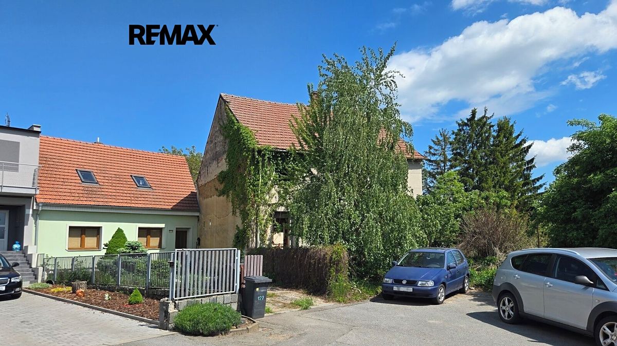 Prodej stavebního pozemku 3685 m², Kučerov – fotka 1 z 3