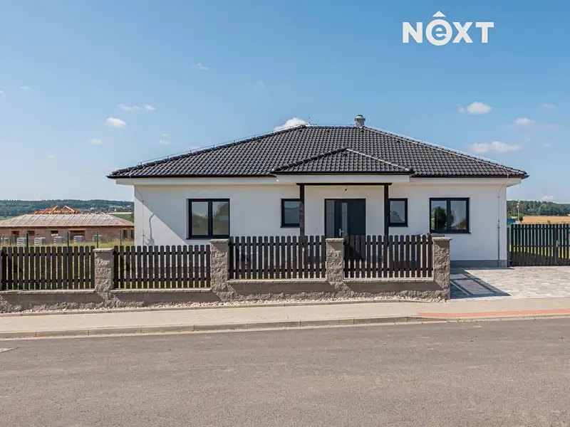 Prodej rodinného domu 113 m², pozemek 718 m², Stolany – náhled fotky 1