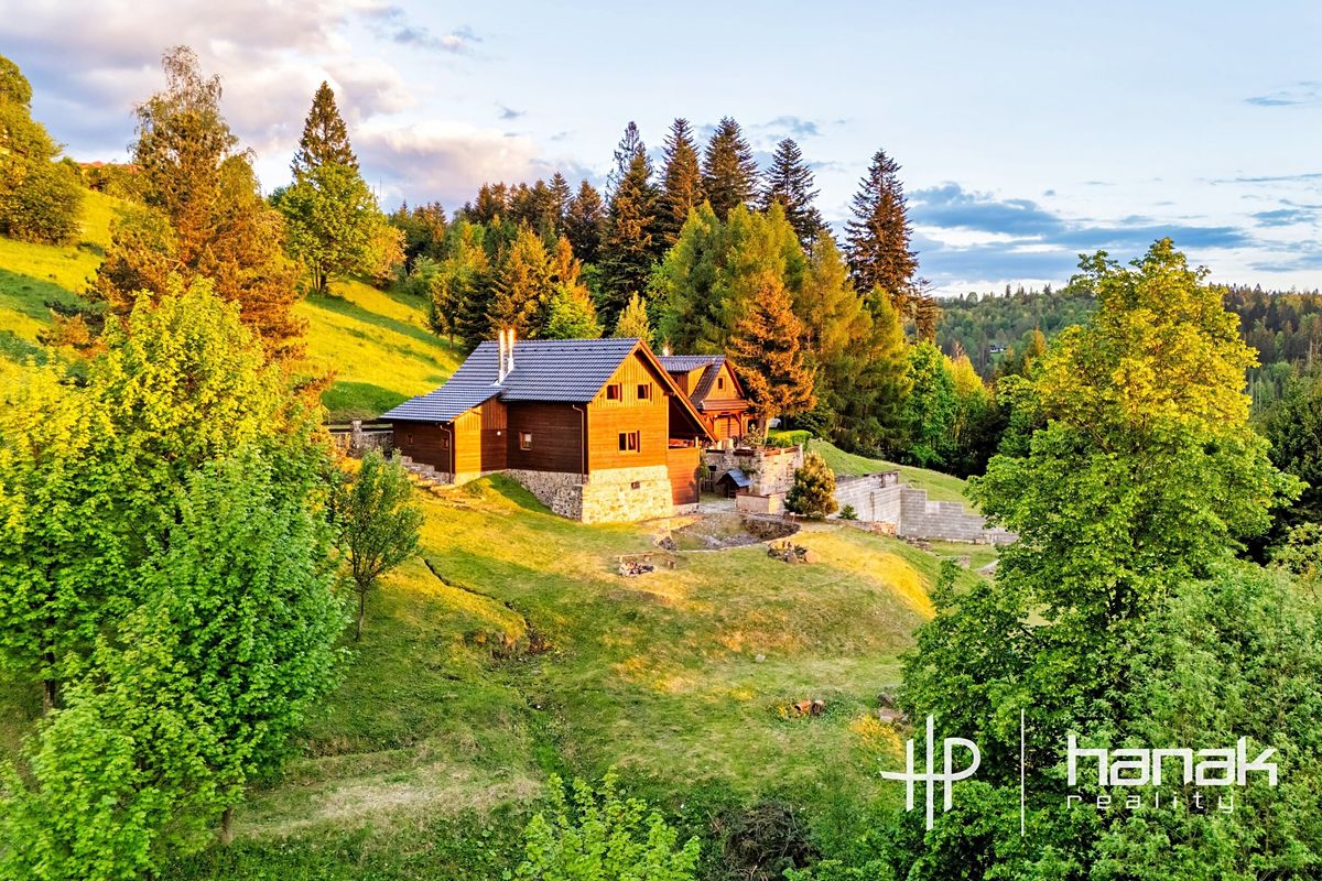 Prodej ubytovacího zařízení 517 m², Bílá – fotka 1 z 3