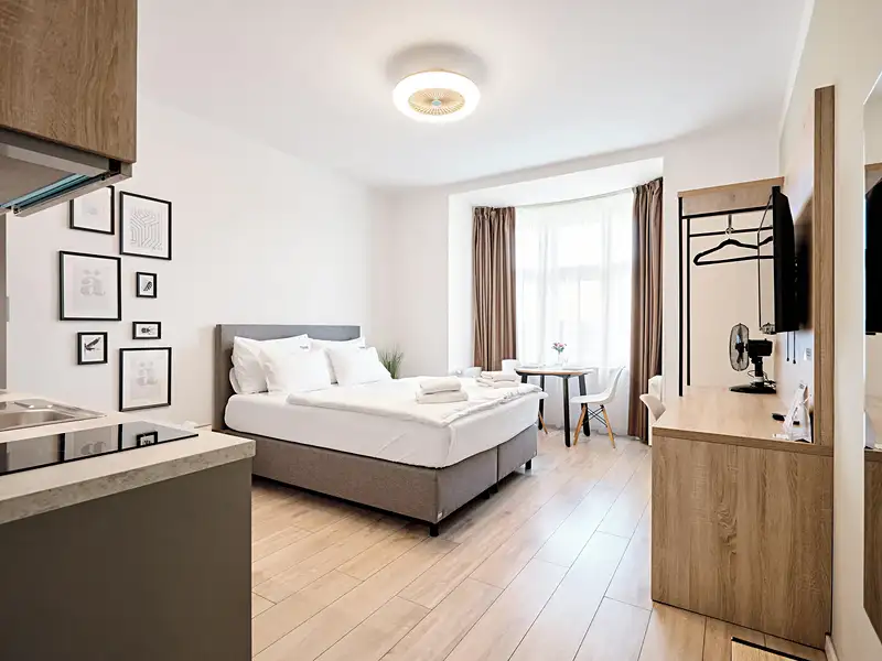 Pronájem bytu 1+kk 24 m², Praha – náhled fotky 1