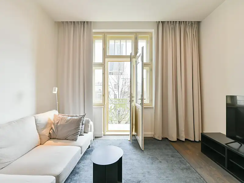 Pronájem bytu 3+kk 95 m², Praha – náhled fotky 2