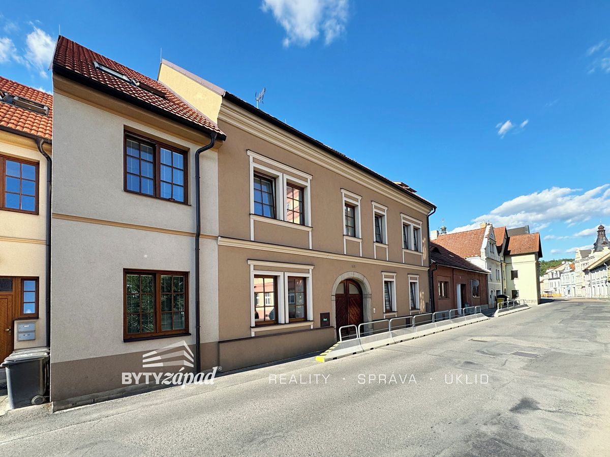 Pronájem bytu 1+kk 19 m², Stříbro – fotka 1 z 3