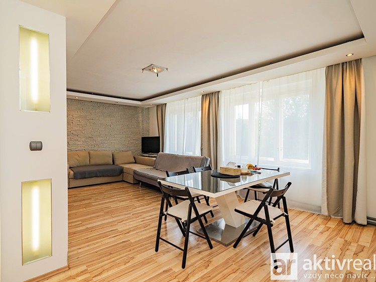 Prodej domu, 260 m² (25 z 54)