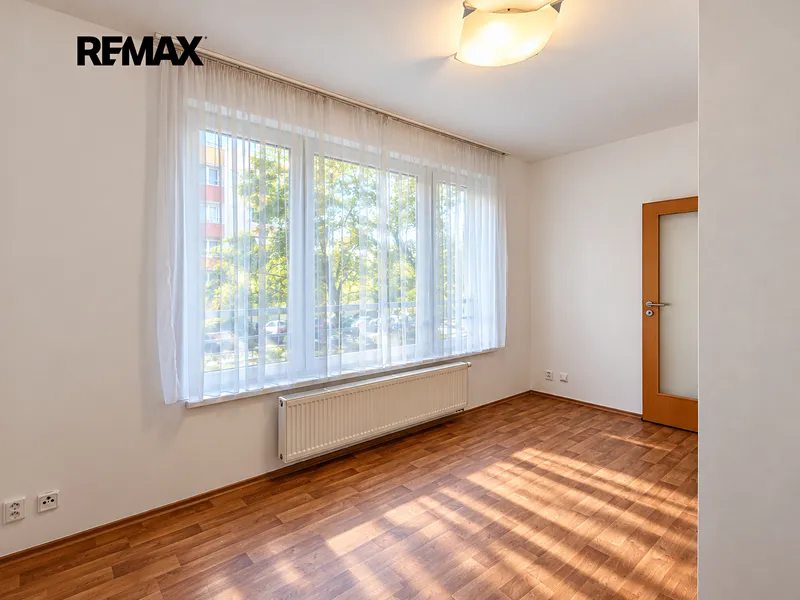 Prodej bytu 2+kk v osobním vlastnictví 38 m², Praha 5 - Zličín