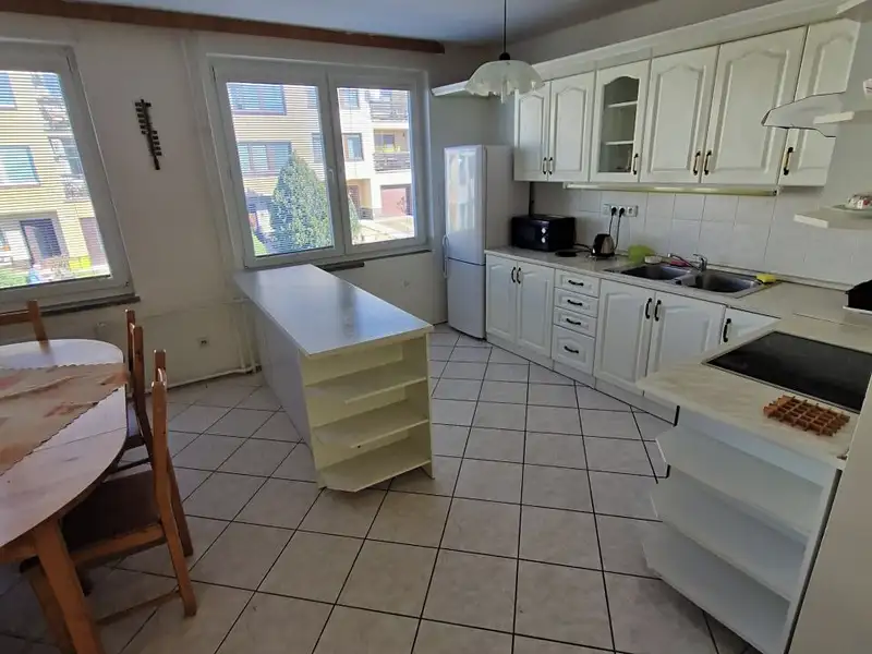 Pronájem bytu pokoje 20 m², Brno – náhled fotky 1